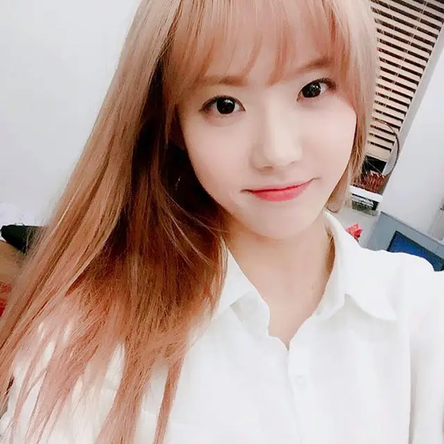 우주소녀 160425 인스타그램 - 여러분 점심 드셨어용?