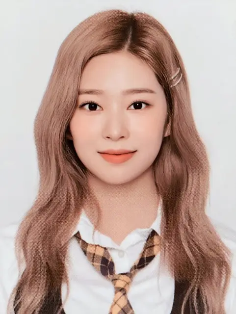 #아이즈원 시즌그리팅 속 증명사진