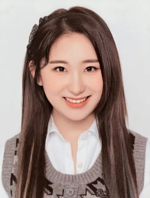 #아이즈원 시즌그리팅 속 증명사진