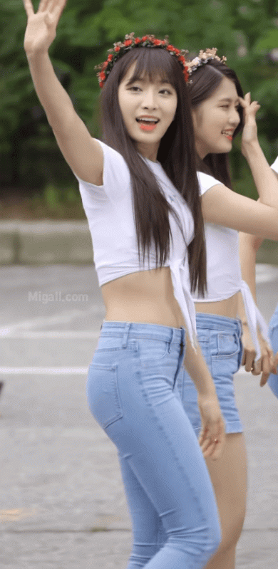 네이처(Nature) 새봄 남다른 몸매