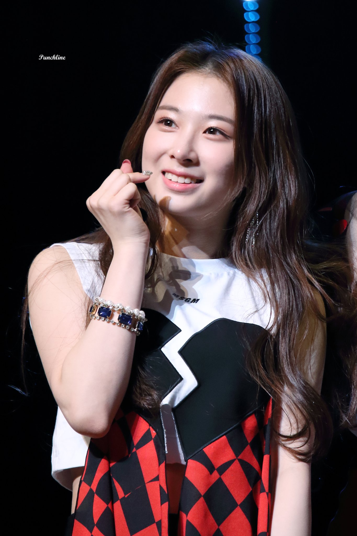 로켓펀치 윤경 수원 락락 페스티벌.jpg